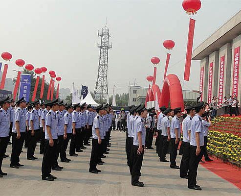 2012年山西安防科技產(chǎn)業(yè)博覽會(huì)現(xiàn)場(chǎng)警務(wù)人員