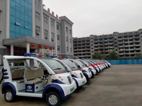 躍迪電動(dòng)警用巡邏車批量發(fā)車一順勢(shì)而為 蓄勢(shì)待發(fā)